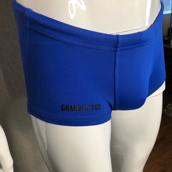 Mens square cut swim suits - Picture 3 of 12